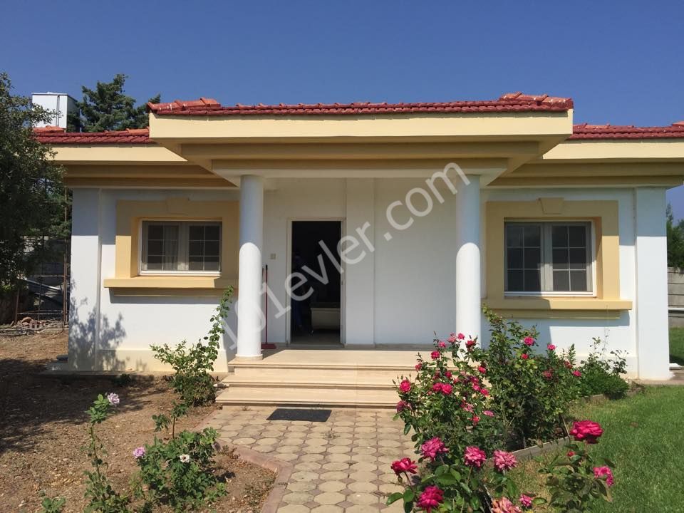 unıque great villa on 17 donums of land