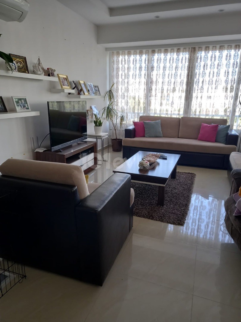 3+1 APARTMENT FOR SALE FROM THE OWNER IN LEFKOŞA