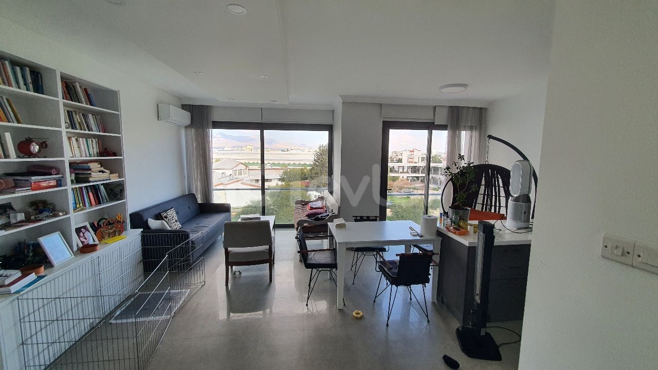 3 katlı Nezih, Asansörlü, Jeneratörlü apartmanda 3.kat 2+1 daire