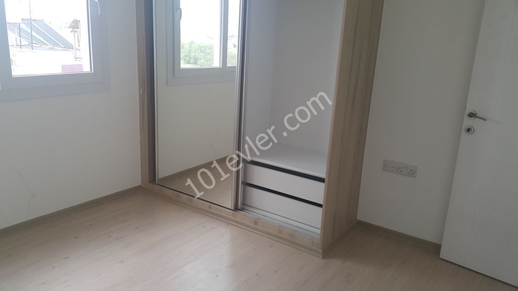 Flat For Sale in Küçük Kaymaklı, Nicosia