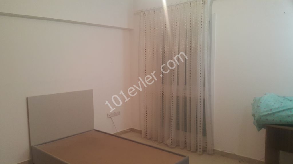 GÖNYELİ GIRIŞİ ZEMİN KAT DAİRE