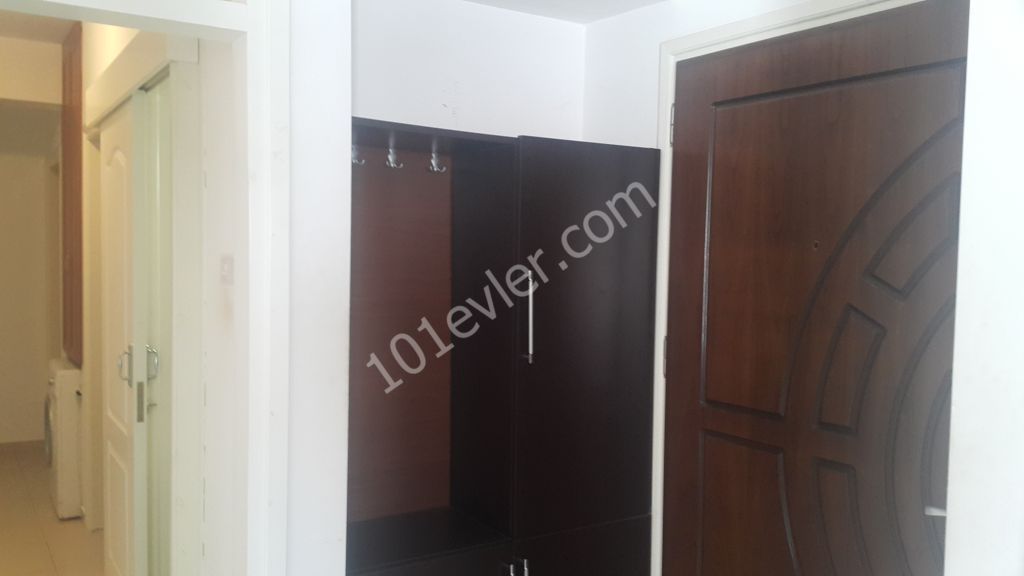 GÖNYELİ GIRIŞİ ZEMİN KAT DAİRE