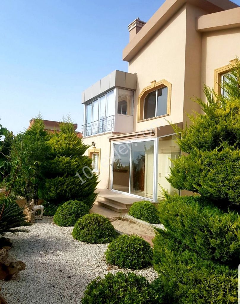 Villa For Sale in Arapköy, Kyrenia