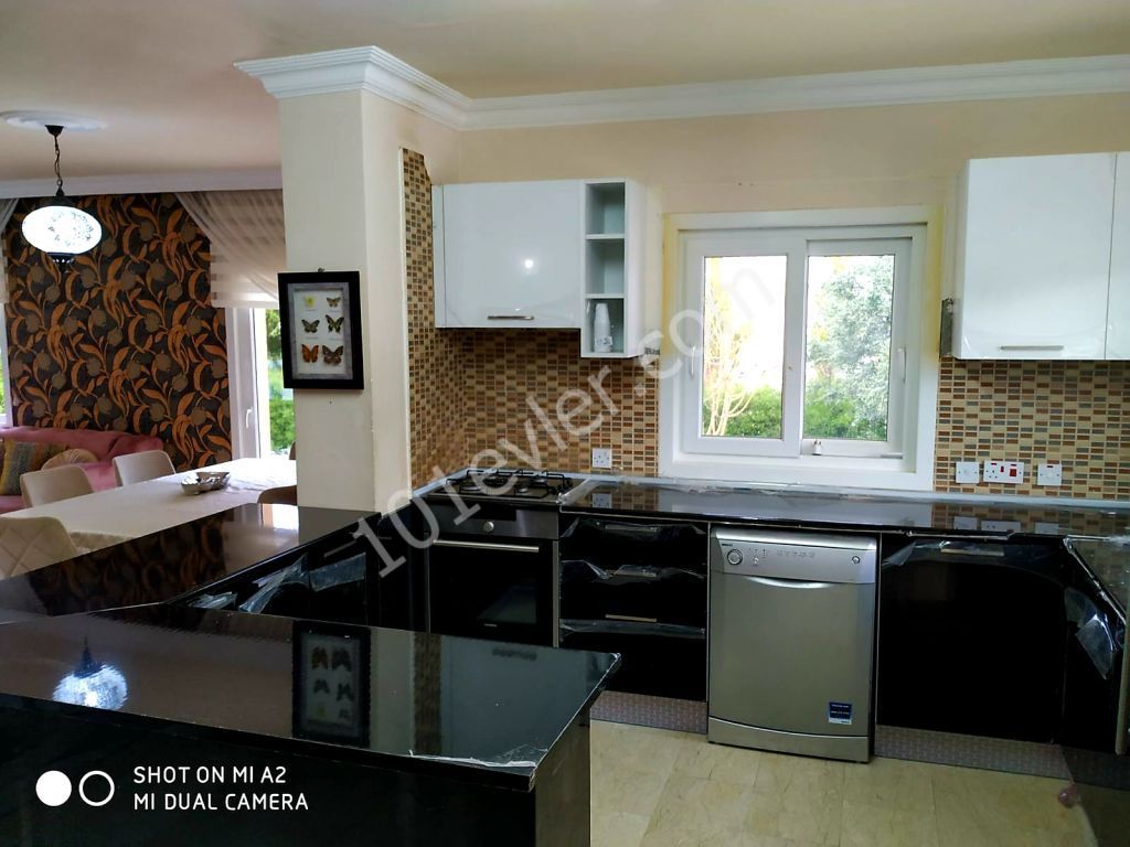 Villa For Sale in Arapköy, Kyrenia