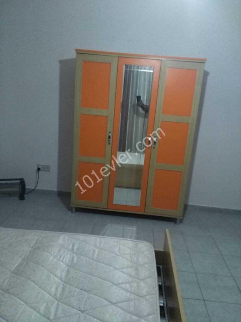 Küçük kaymaklı 3+1 zemin kat full eşyalı kiralık daire 