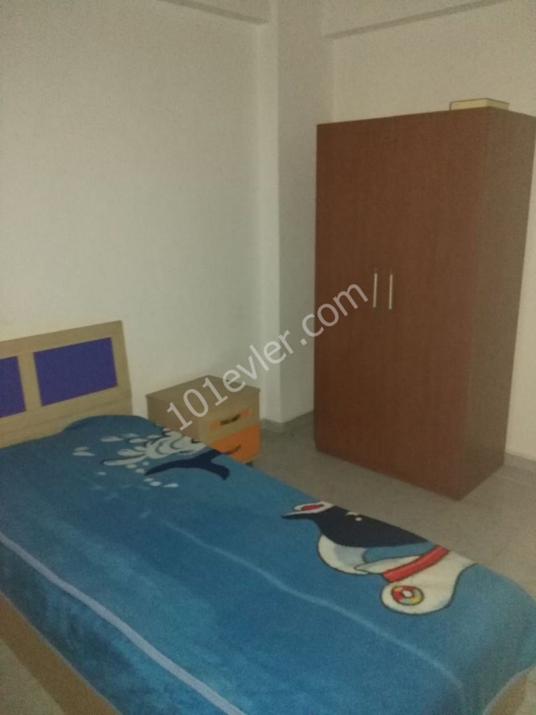 Küçük kaymaklı 3+1 zemin kat full eşyalı kiralık daire 