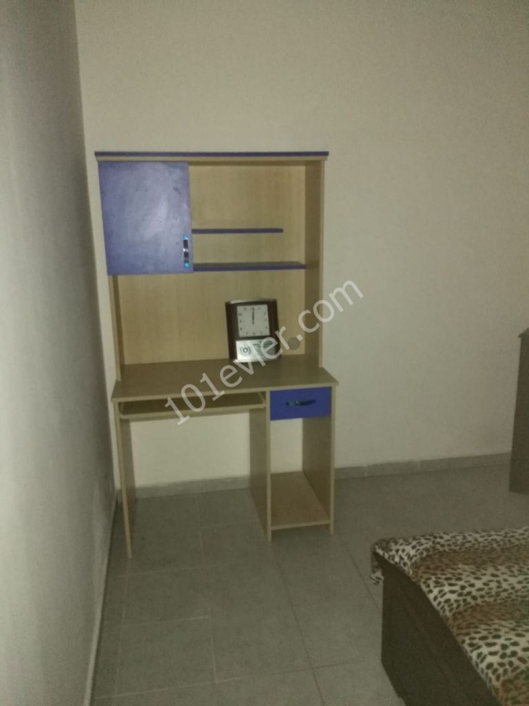 Küçük kaymaklı 3+1 zemin kat full eşyalı kiralık daire 