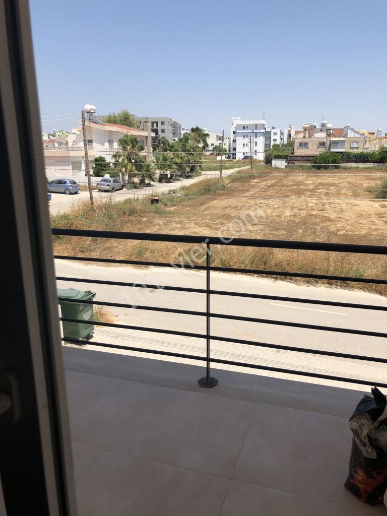 Gönyeli de 3+1 full eşyalı lux Daire 