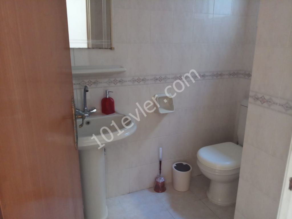 Flat To Rent in Ortaköy, Nicosia