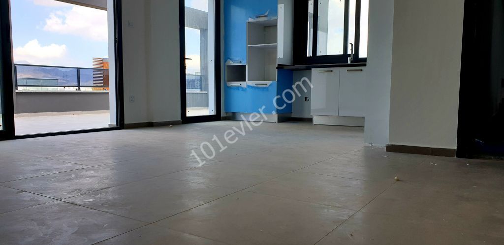 Penthouse For Sale in Köşklüçiftlik, Nicosia