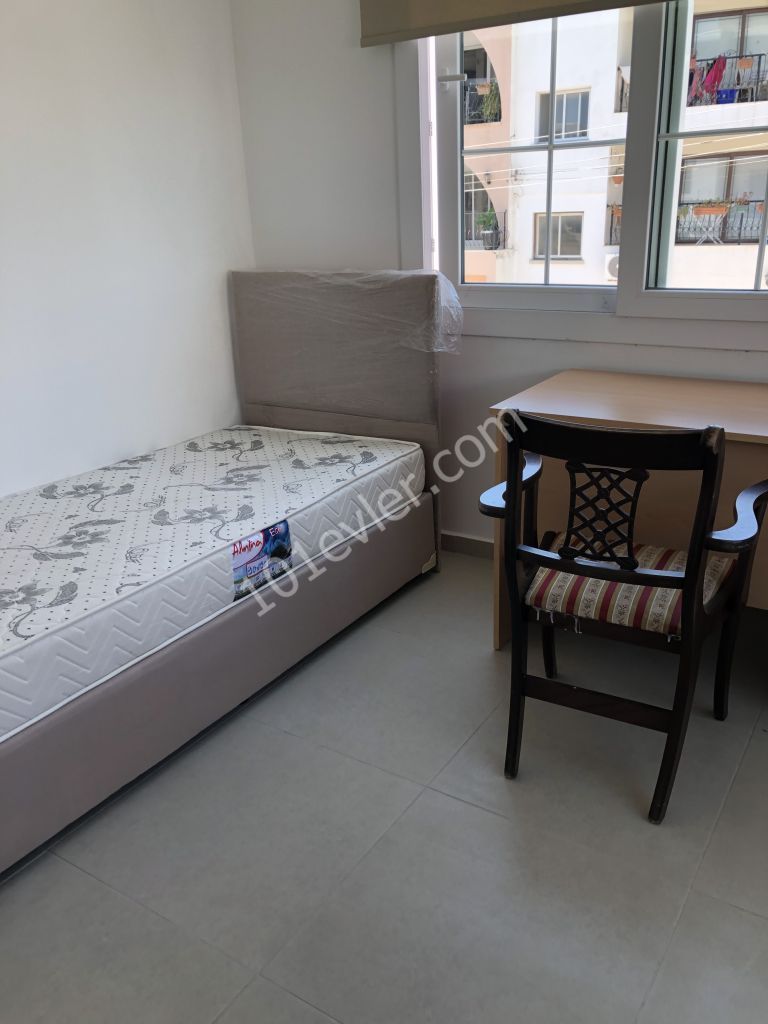 Gönyeli de 2+1 eşyalı  daire 