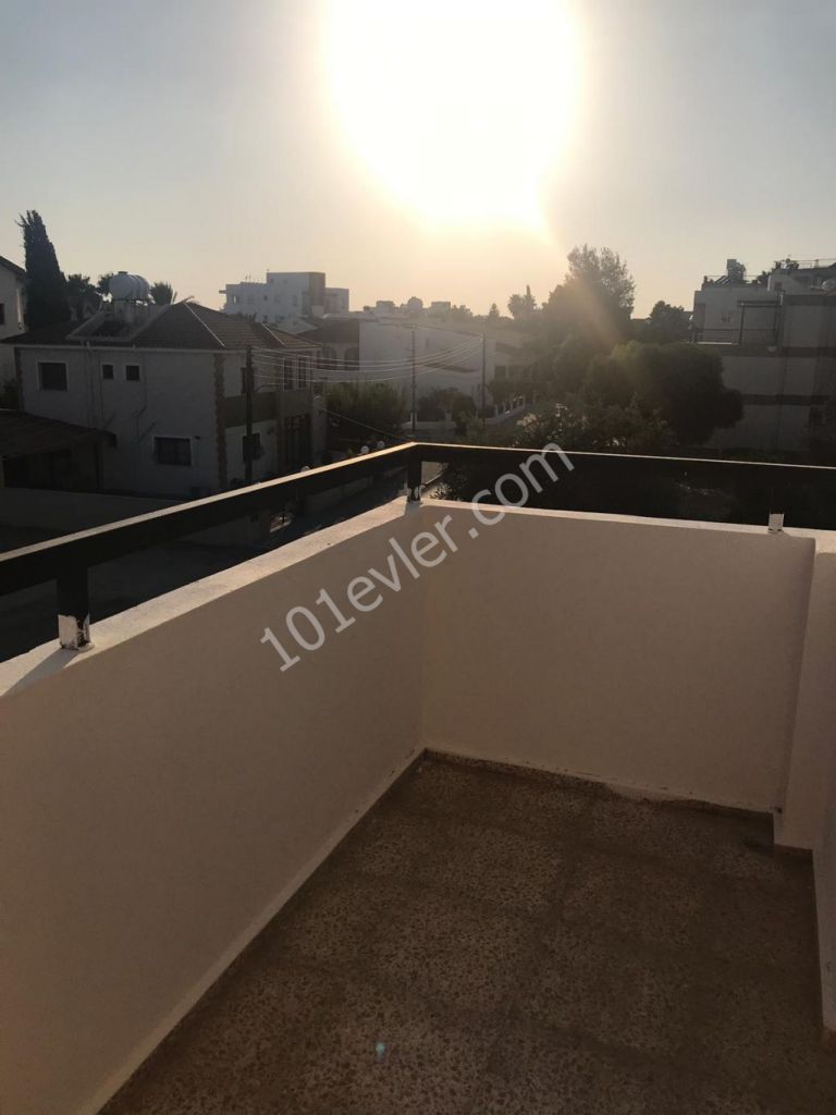 Yenikent de 3+1 eşyalı kiralık daire 