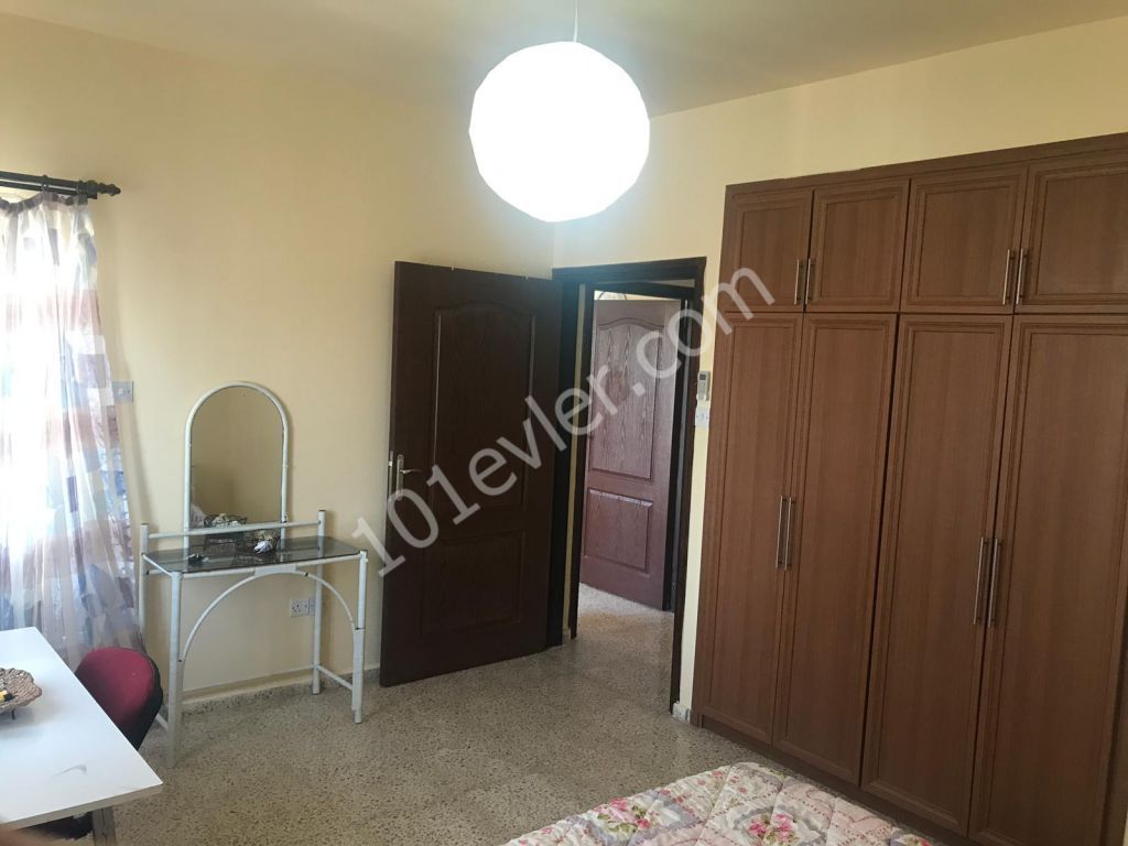 Yenikent de 3+1 eşyalı kiralık daire 