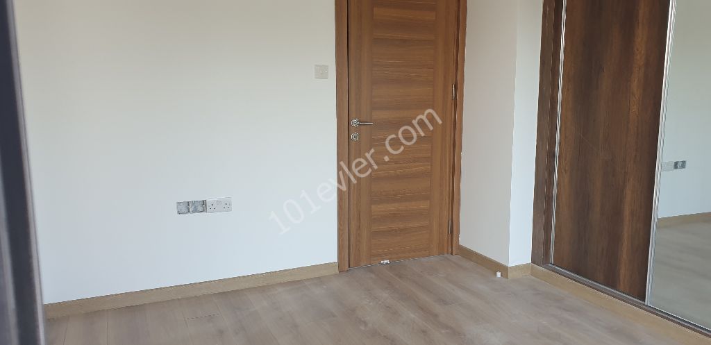 Penthouse For Sale in Küçük Kaymaklı, Nicosia