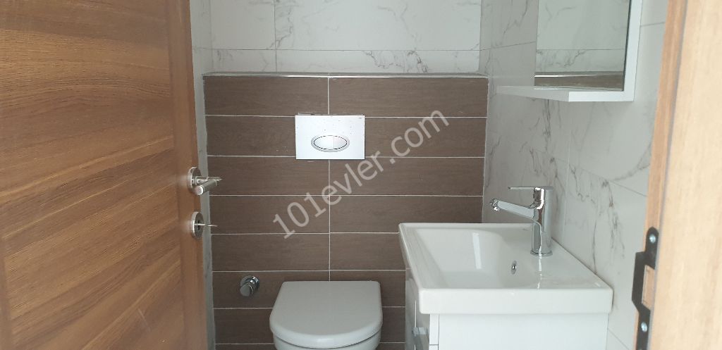 Penthouse For Sale in Küçük Kaymaklı, Nicosia