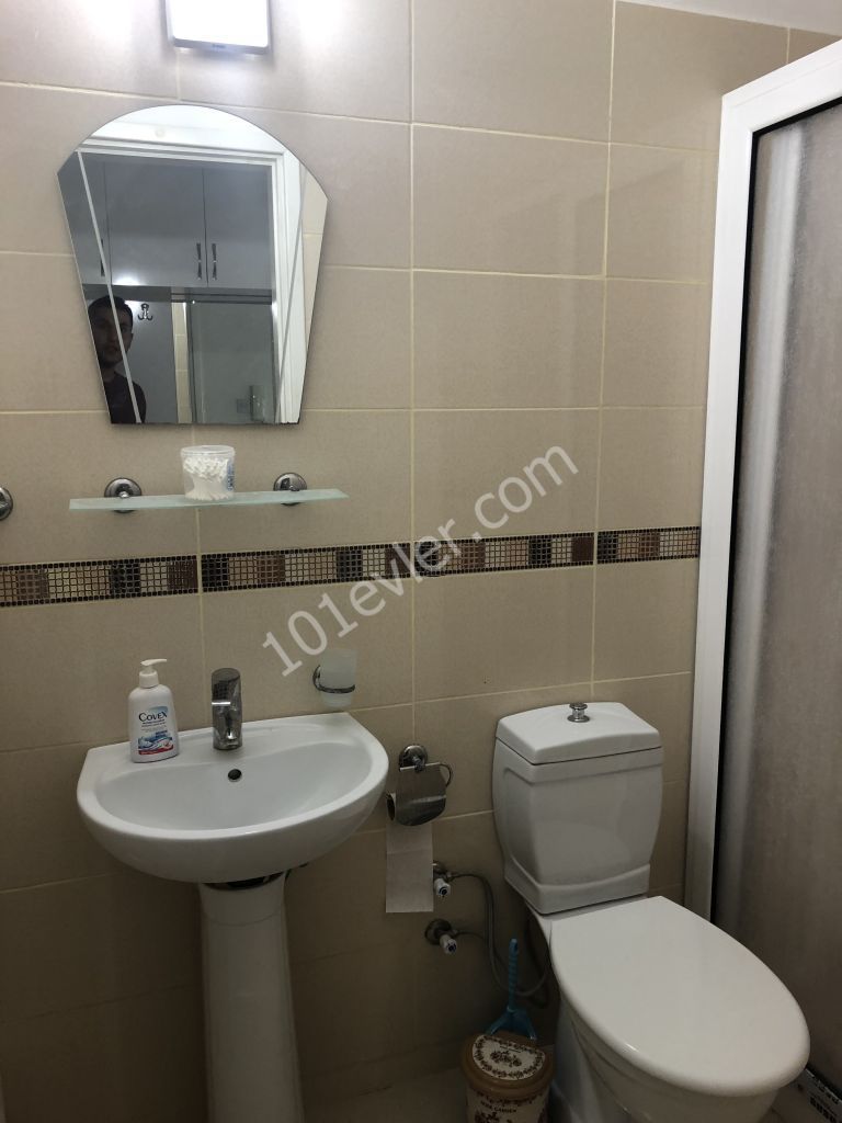 Gönyeli de dürümcü babanın arkası 2+1 eşyalı kiralık daire 