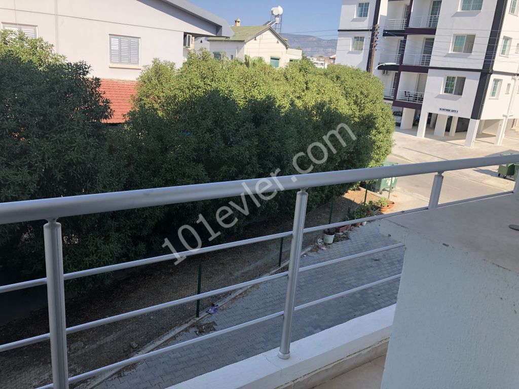 Gönyeli de dürümcü babanın arkası 2+1 eşyalı kiralık daire 