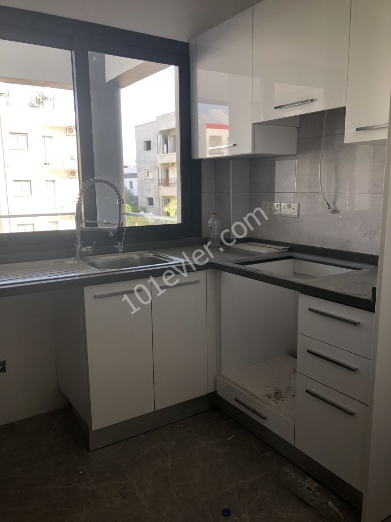 Gönyeli fulleşyalı sıfır 2+1daire kiralık 