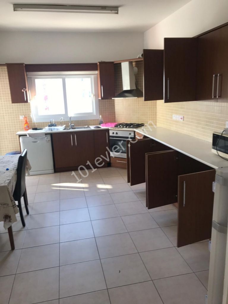 Gönyeli merkez de 3+1 full eşyalı kiralık daire 