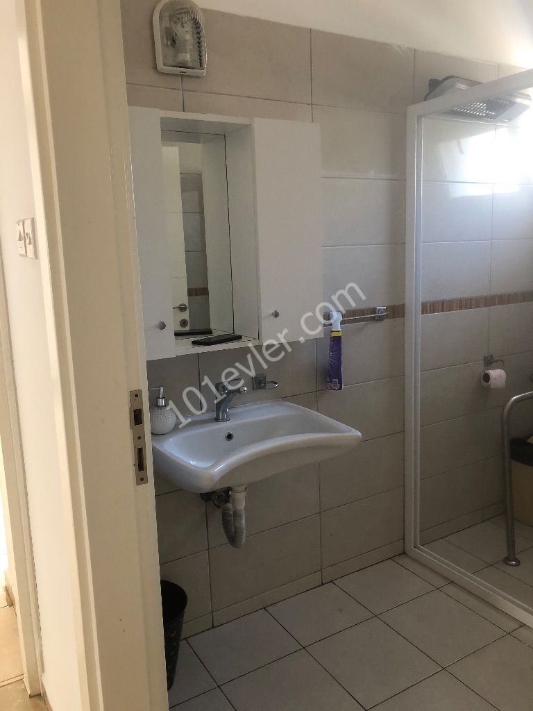 Yenişehir’in merkezinde müstakil Bahçeli 2+1 Kiralık Ev