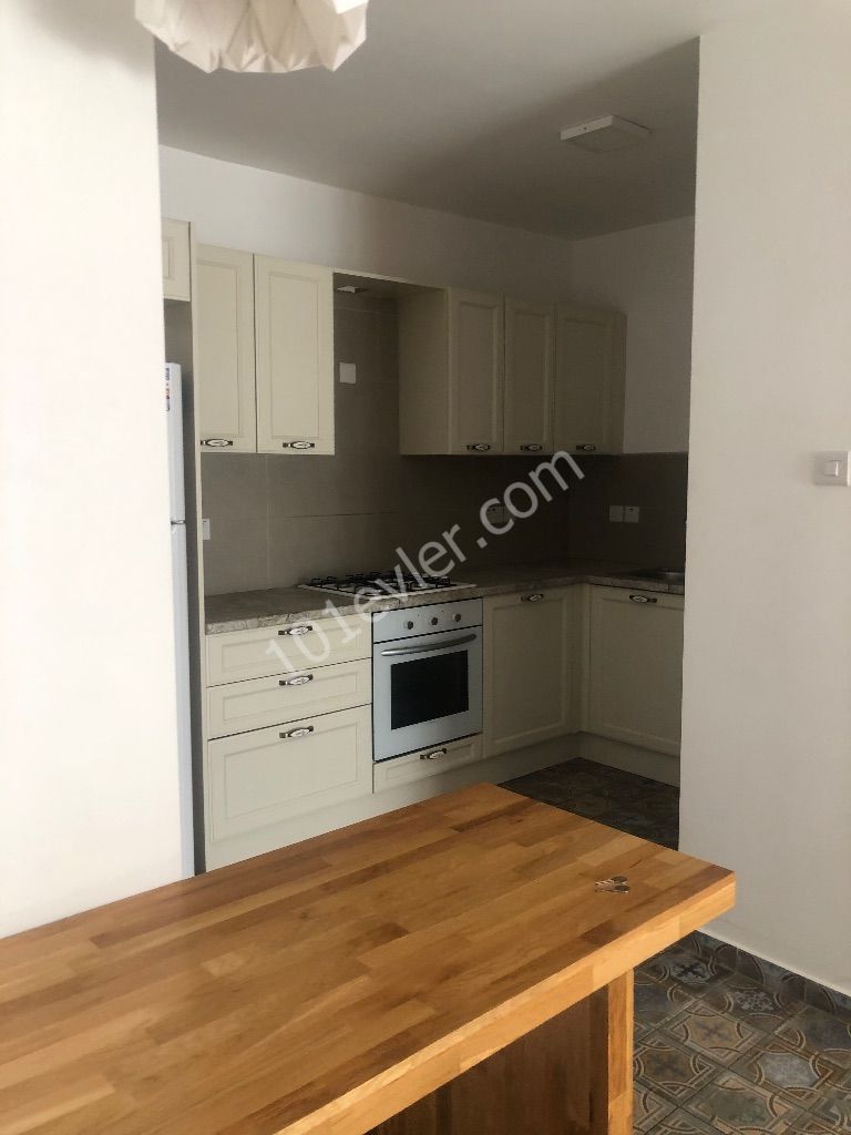 Flat To Rent in Girne Merkez, Kyrenia