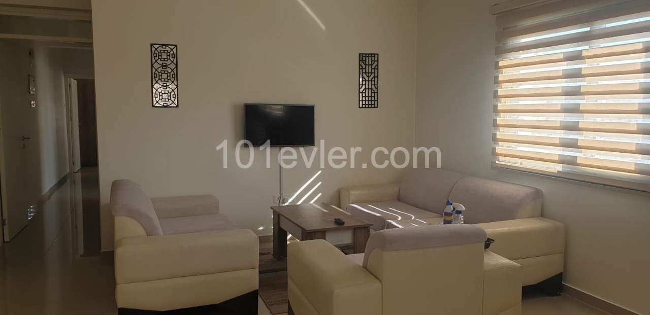 2+1 fully furnished double bathroom apartment with barbecue in Gönyeli