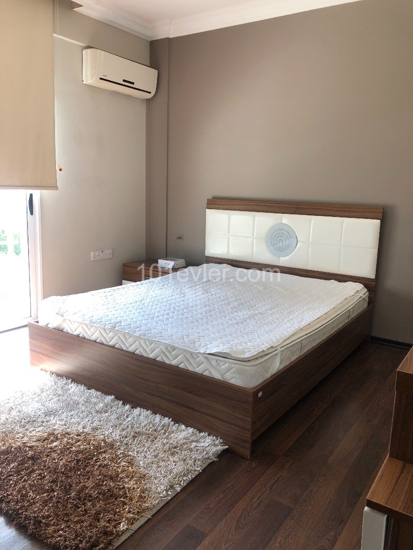 Ortaköyde lüks 3 + 1 full eşyalı daire