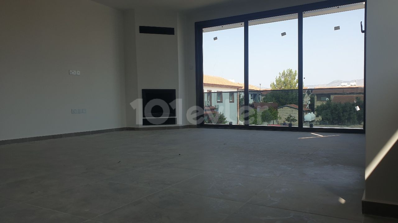 YENIKENT SUPER LU LLOGARA PENTHOUSE ** 