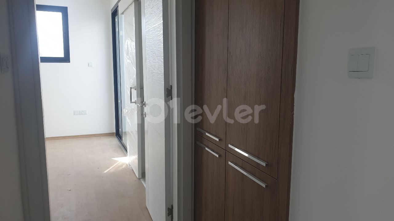 YENIKENT SUPER LU LLOGARA PENTHOUSE ** 