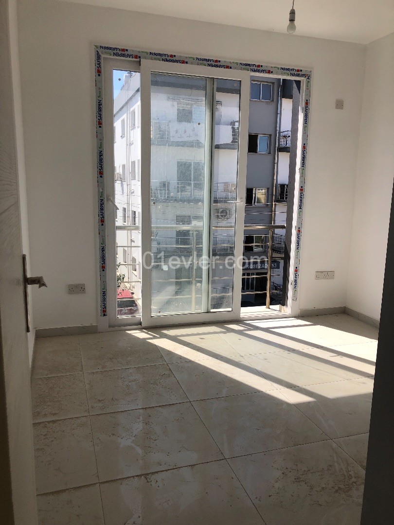 2 + 1 zero apartments in the center of Nicosia ** 