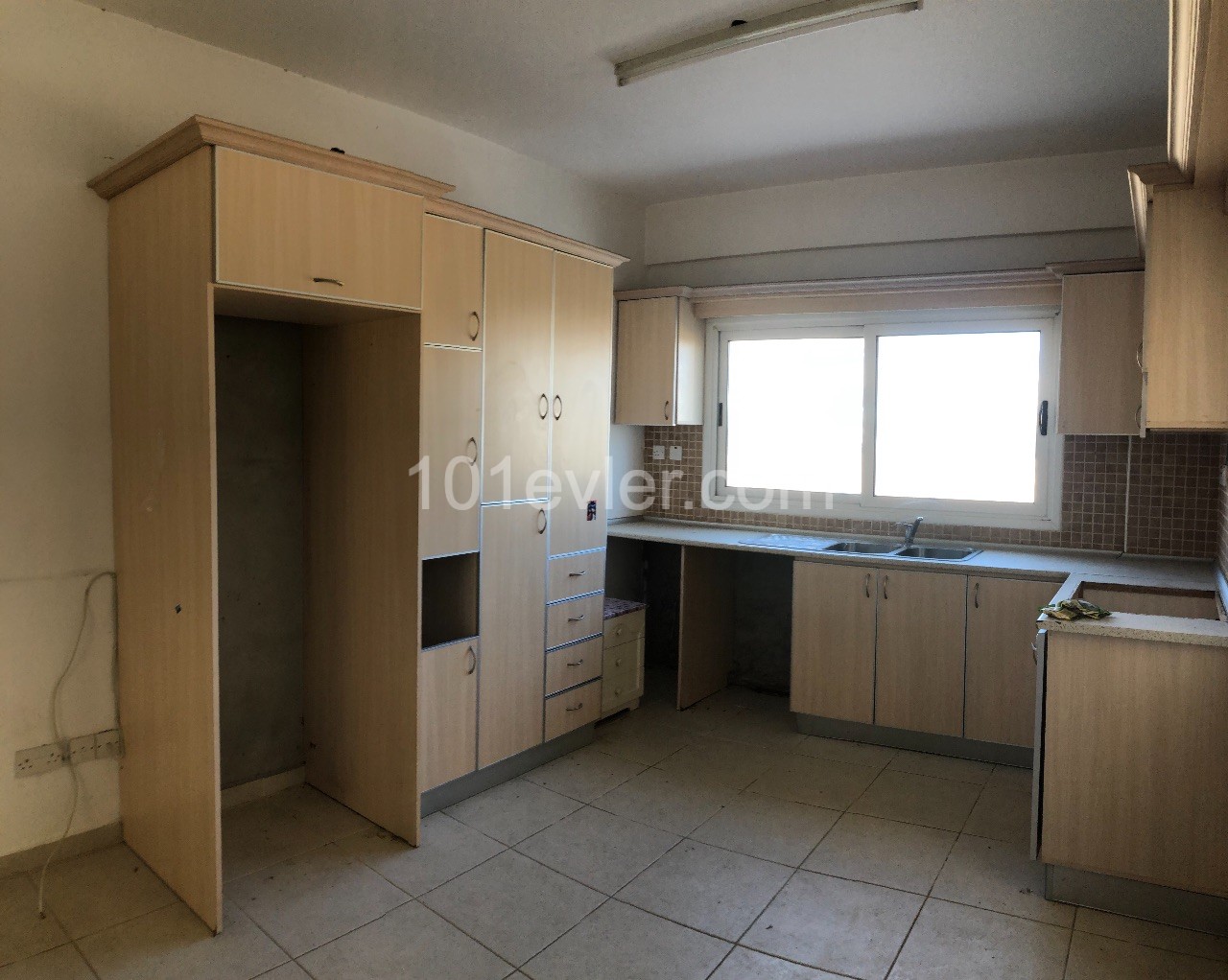 Flat For Sale in Küçük Kaymaklı, Nicosia