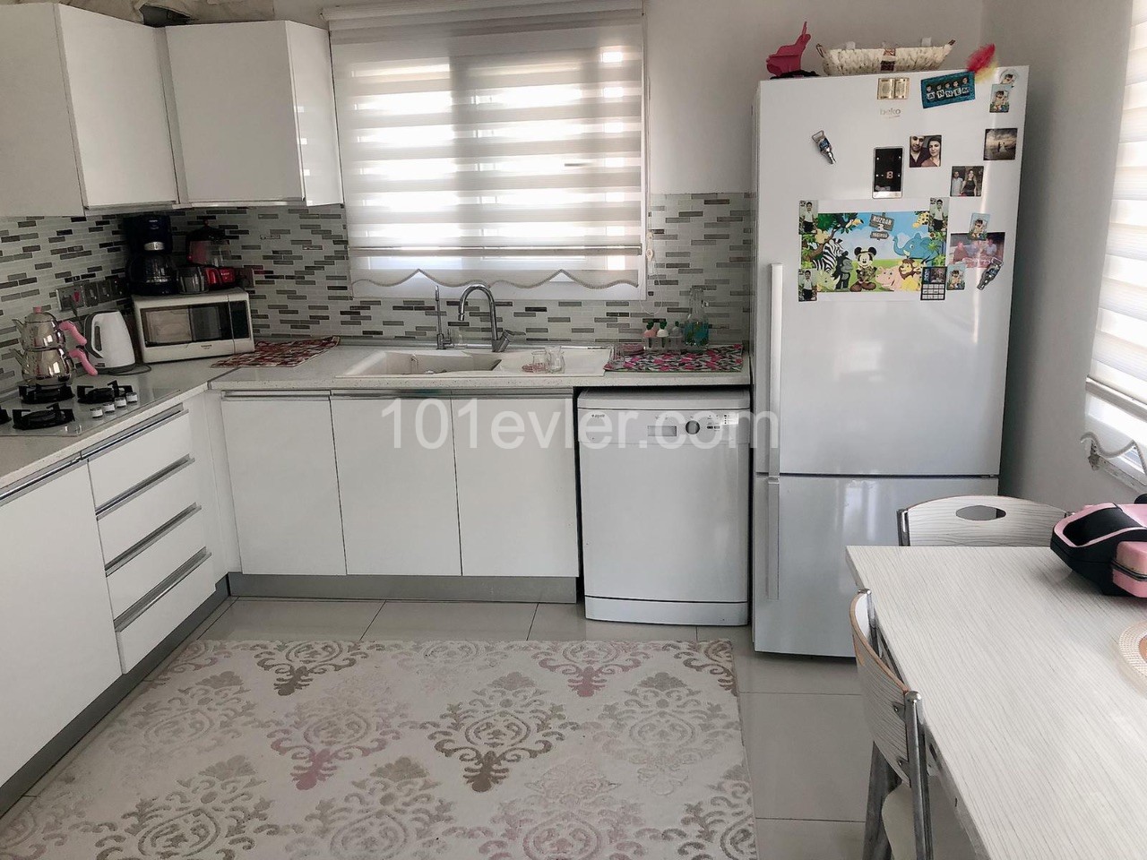 Dereboyunda lüks full eşyalı 3 + 1 kiralık daire