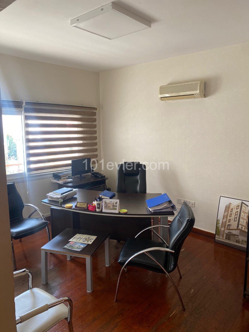 Office with commercial permission in Dereboyu center ** 