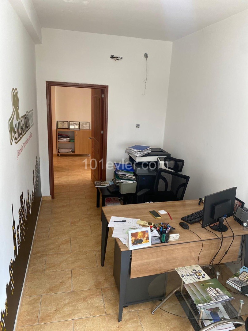 Office with commercial permission in Dereboyu center ** 