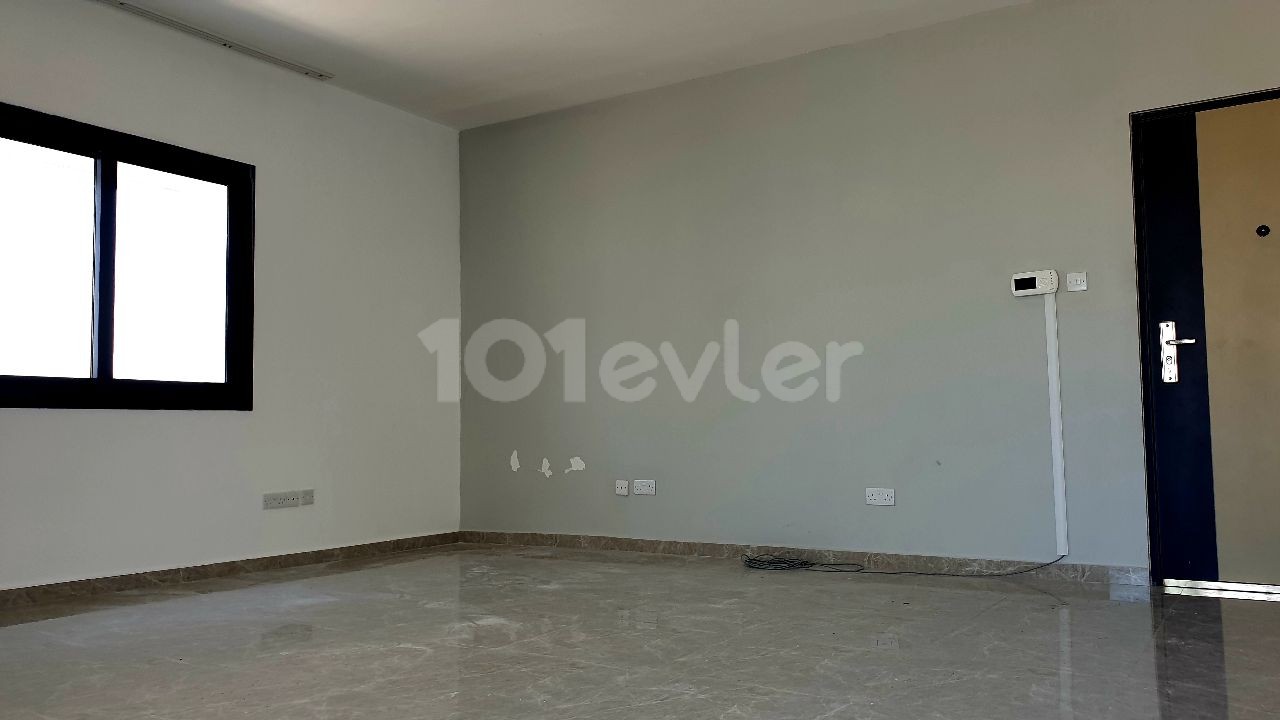 GENİŞ TARASLI LÜX PENTHOUSE 