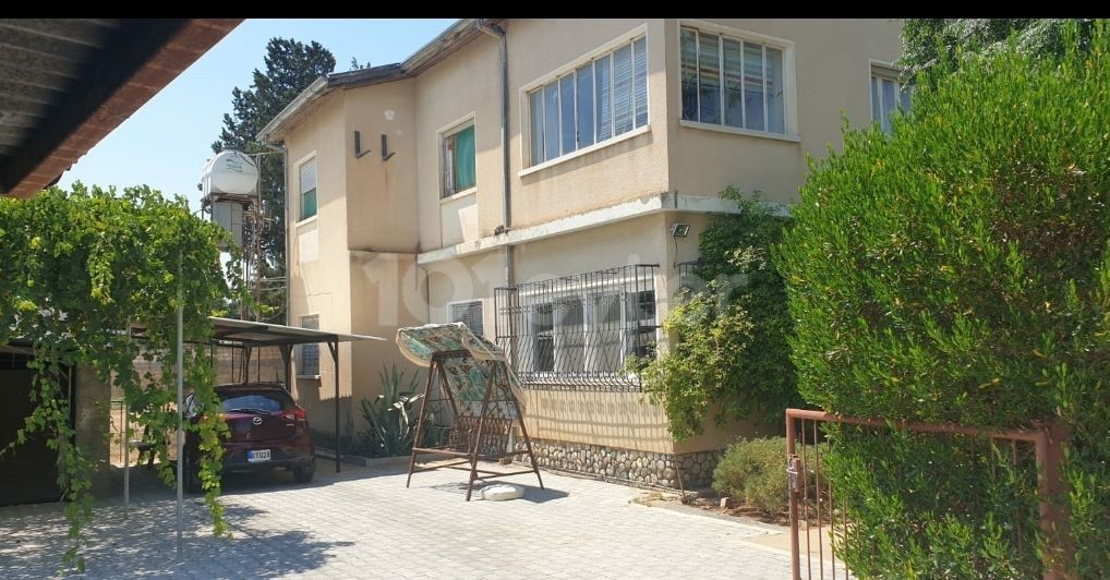 ALAYKOY APARTMENT WITH A LARGE GARDEN ! ** 