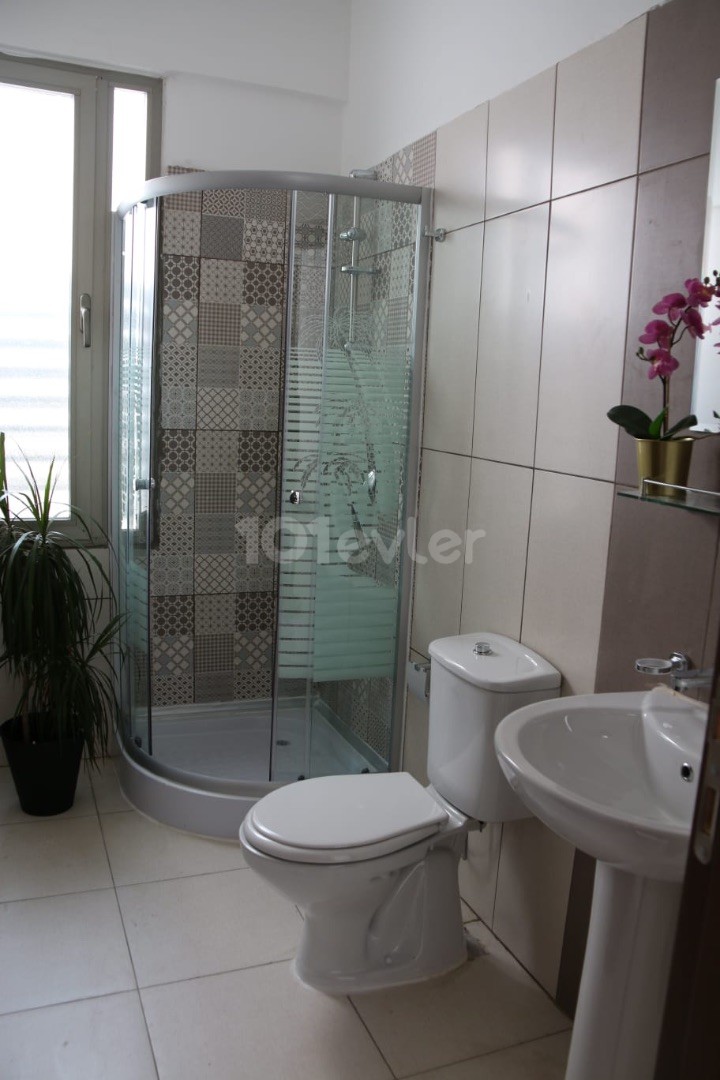 2 + 1 Luxury rental apartment within the site in the center of Gönyeli ** 