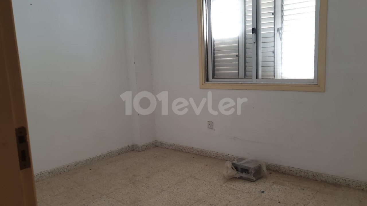 Office 3 + 1 rental apartment in Yenikent center ** 