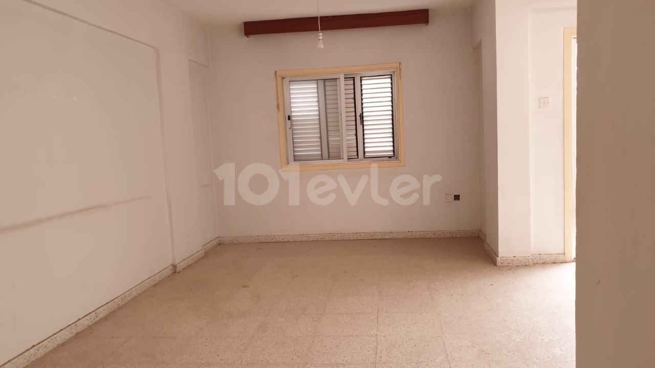 Office 3 + 1 rental apartment in Yenikent center ** 