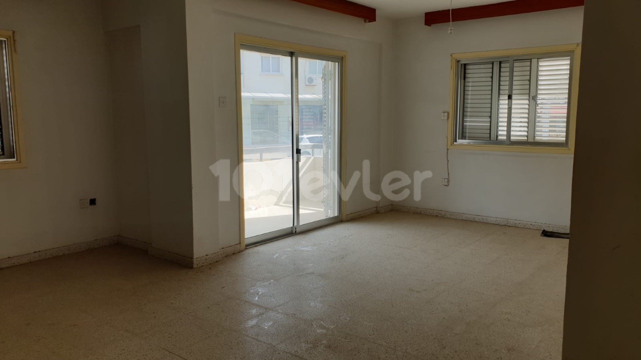 Office 3 + 1 rental apartment in Yenikent center ** 