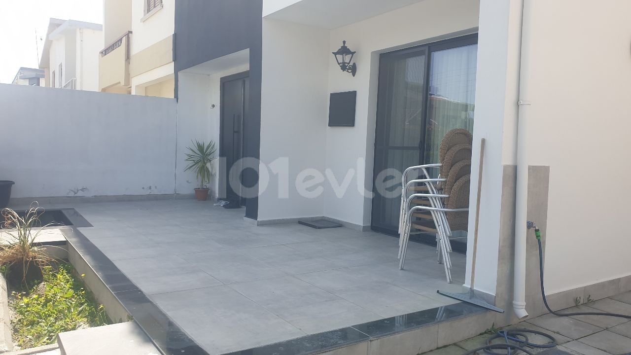 NEWLY RENOVATED VILLA IN CENTRAL LOCATION