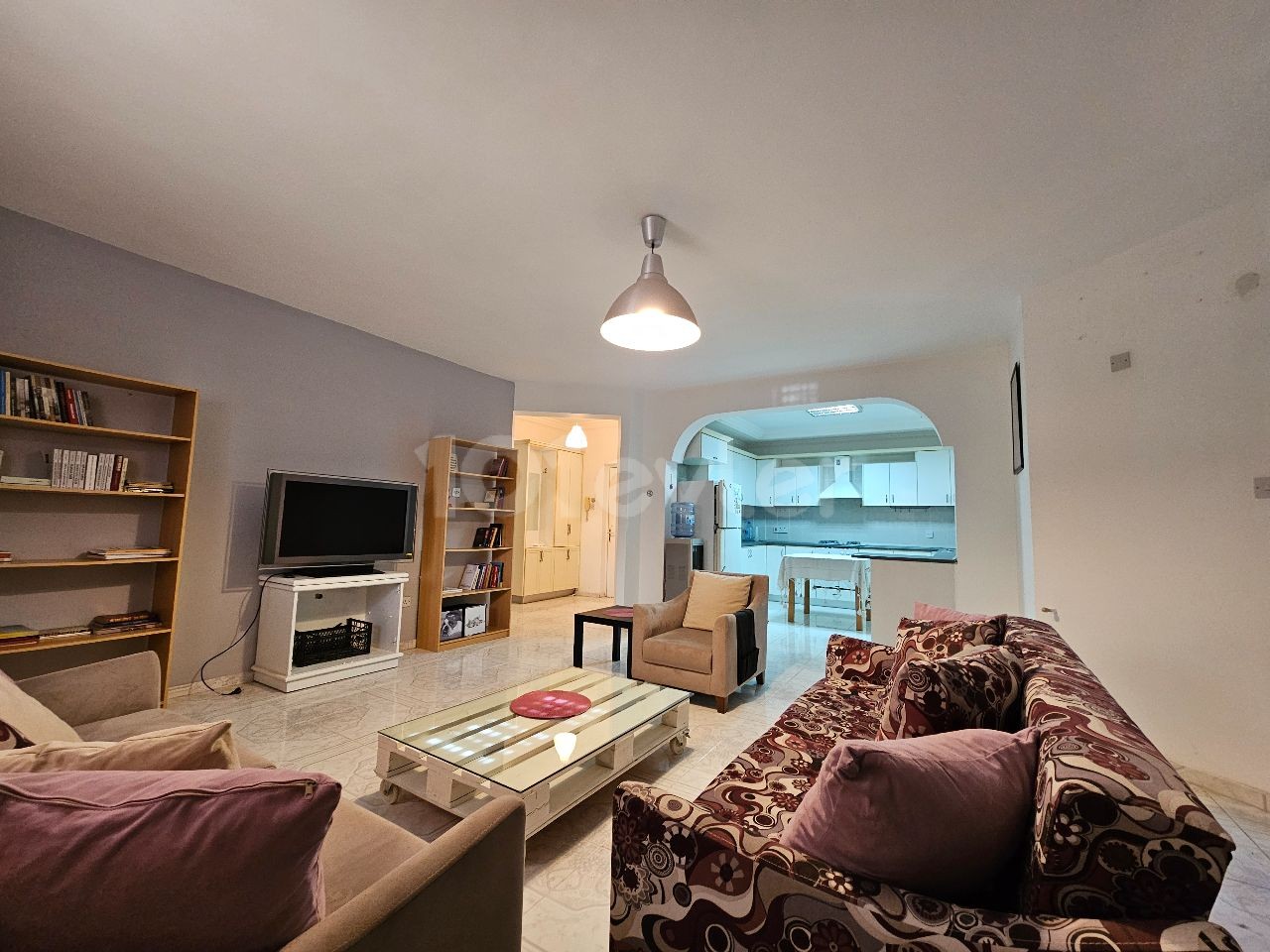 3+1 Spacious Flat in Kyrenia Center