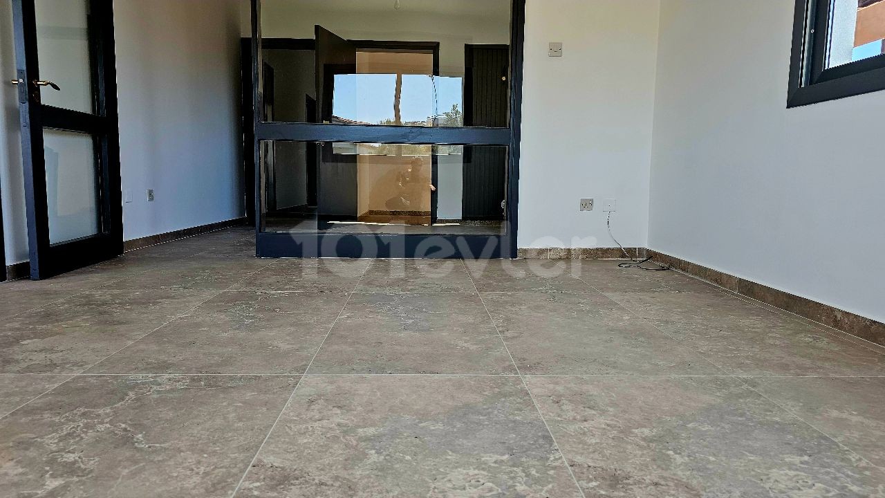 KÖŞKLÜÇİFTLİK RENOVATED 3+1 FLAT