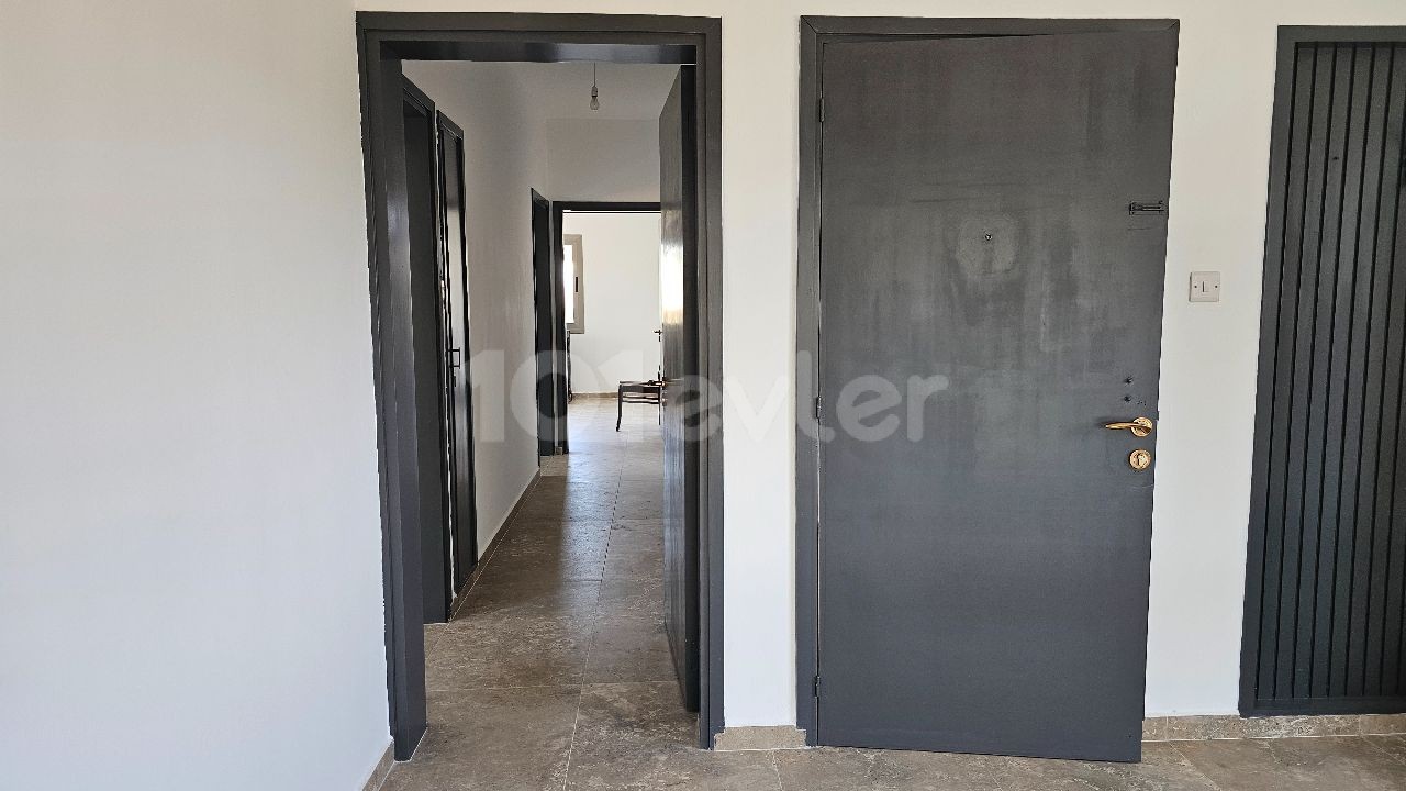 KÖŞKLÜÇİFTLİK RENOVATED 3+1 FLAT