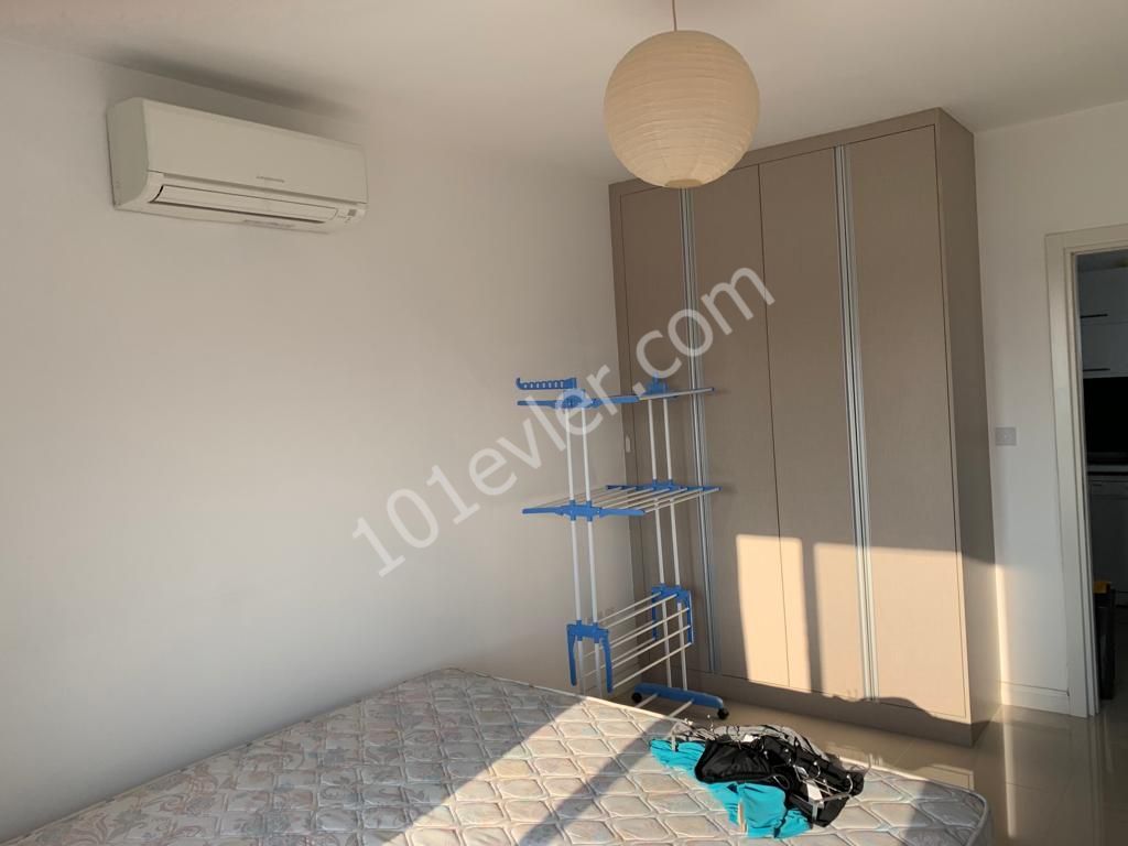 Girne Merkezde Kiralık 2+1 110m2