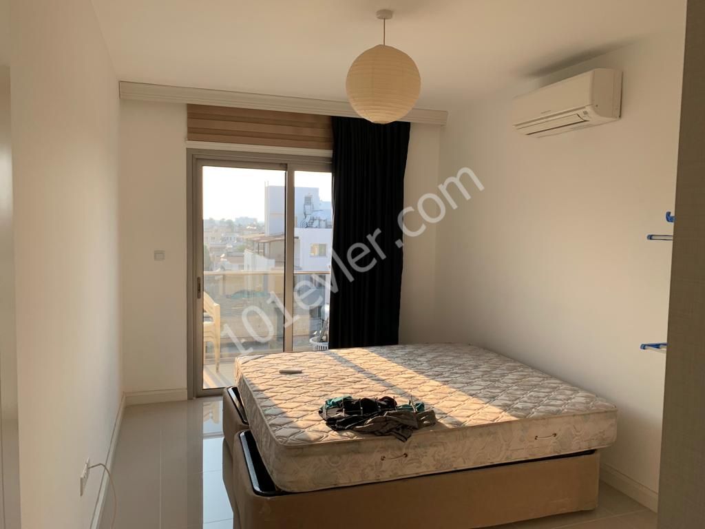 Girne Merkezde Kiralık 2+1 110m2