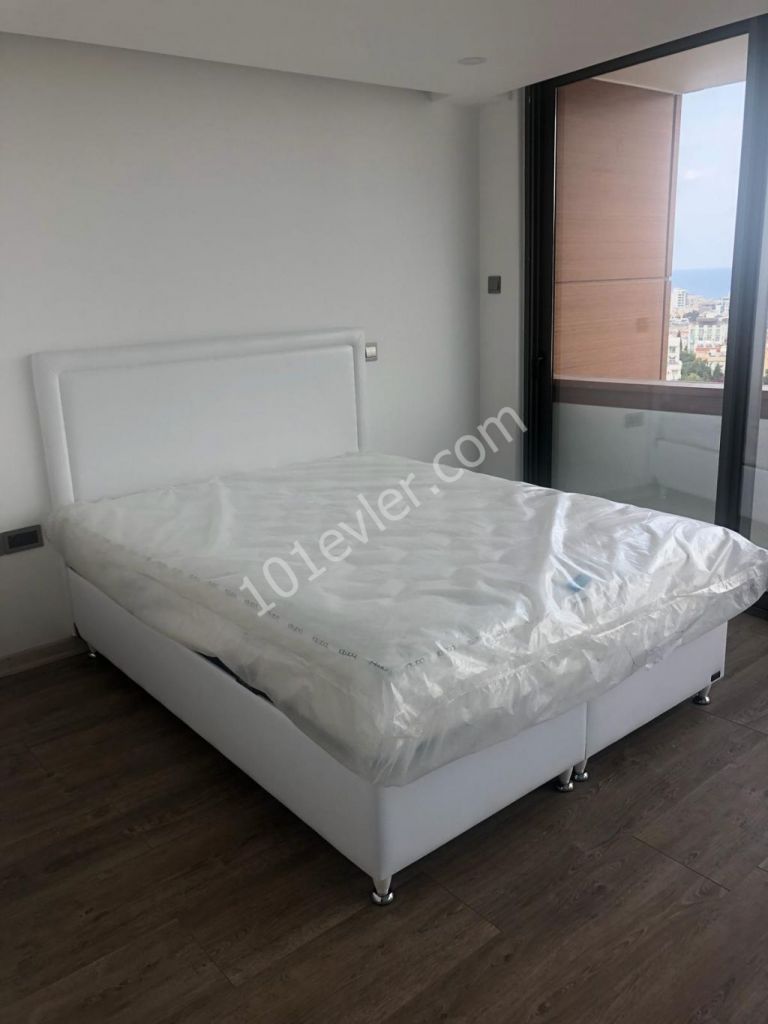 Girne Merkez'de kiralık 2+1