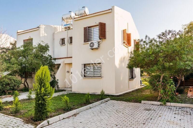 Semi Detached To Rent in Karaoğlanoğlu, Kyrenia