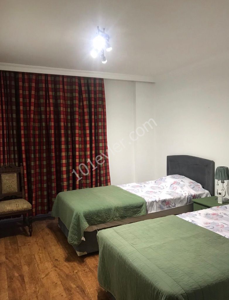 Girne merkezde kiralık 3+1 penthouse 