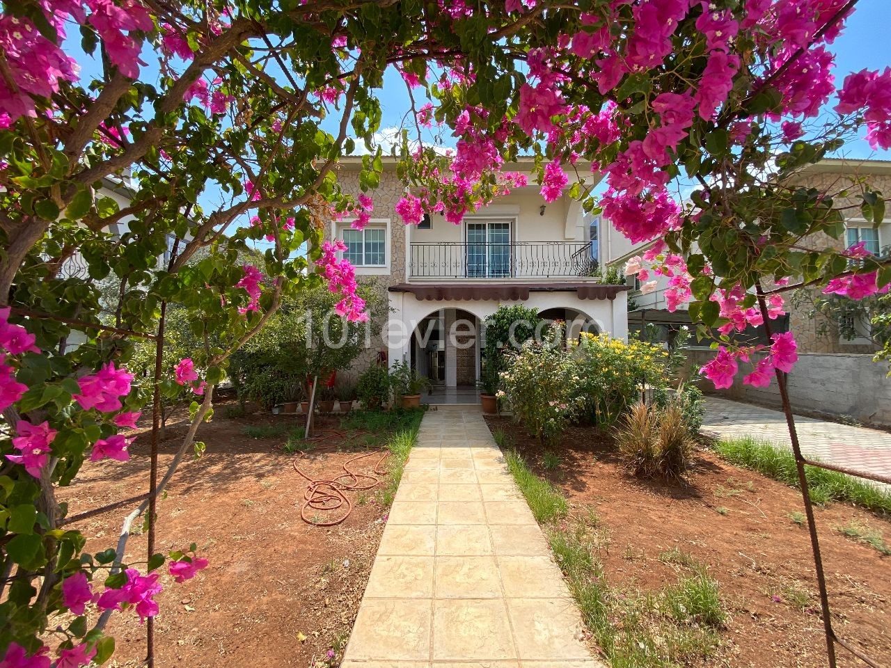 Detached House for Sale in Yenikent ** 